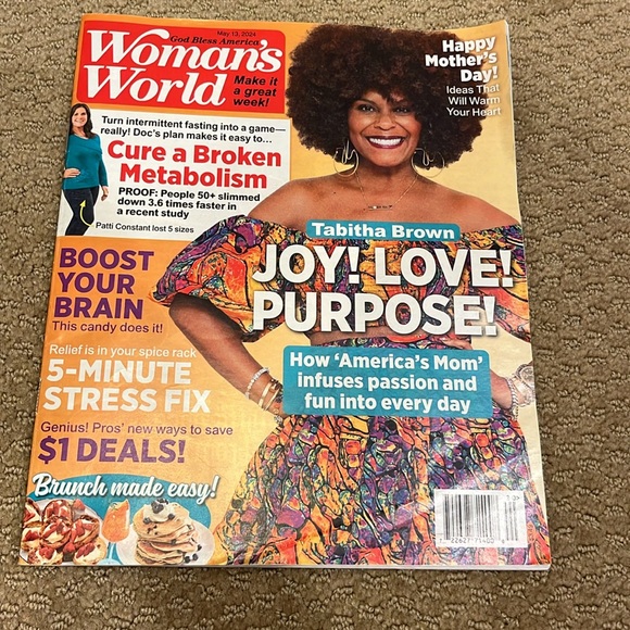 Assortment of Magazines/Puzzle Books - Picture 14 of 16